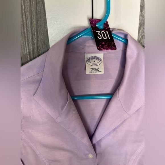 301. Brooks Bros. Semi-Fitted Non-Iron Lavender Women's Top Size 8 - Picture 5 of 8